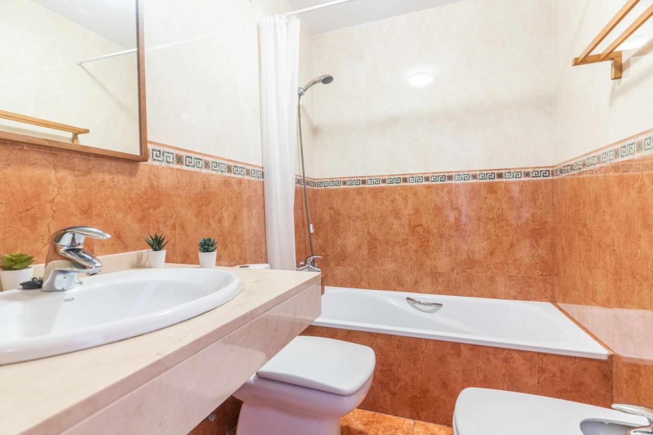 Piso 3 Plaza De Garaje Privada Y Gratuita