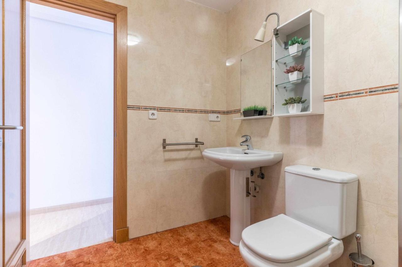 Apartamento Piso 3 Plaza De Garaje Privada Y Gratuita Almería