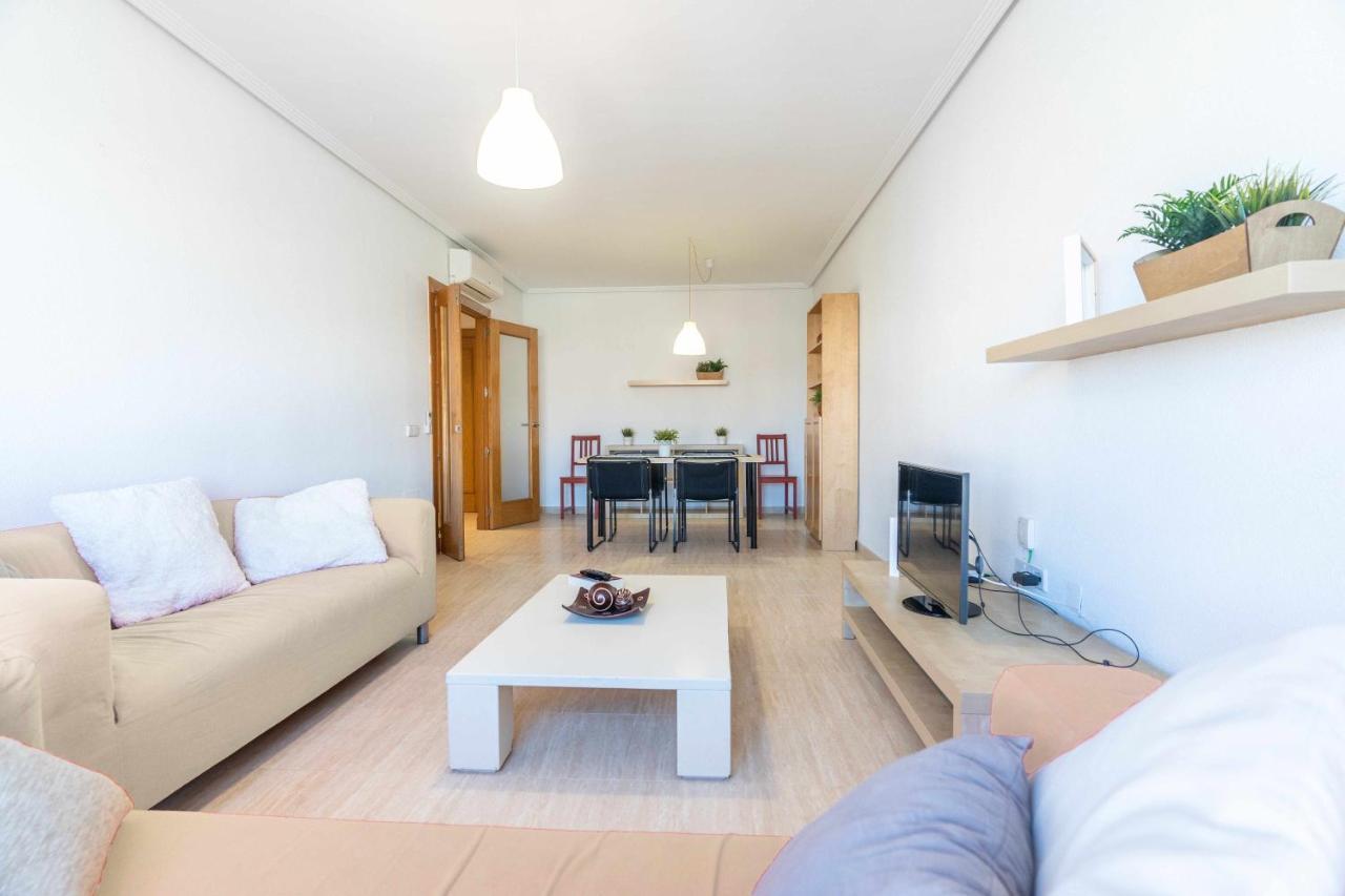Piso 3 Plaza De Garaje Privada Y Gratuita