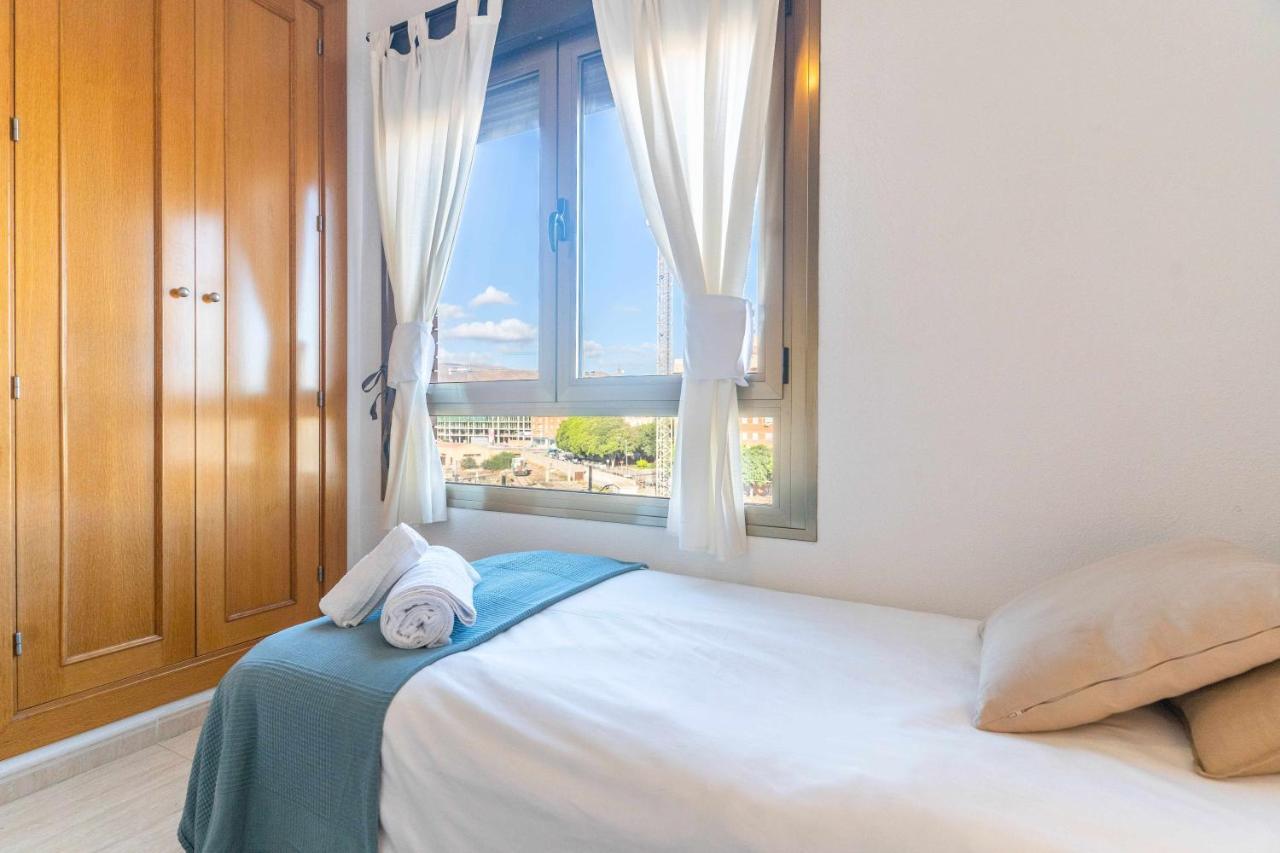 Piso 3 Plaza De Garaje Privada Y Gratuita